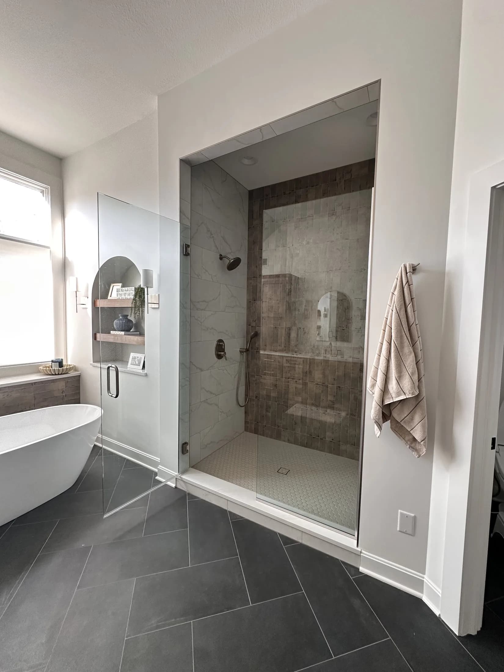 Custom Overland Park bathroom remodel by Above Par Contracting